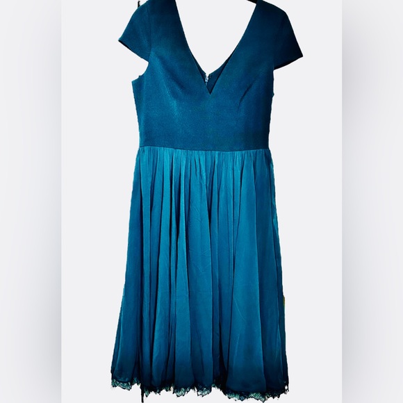 NWT Dress the Population Corey Chiffon Dress in Green size Medium. - Picture 5 of 8